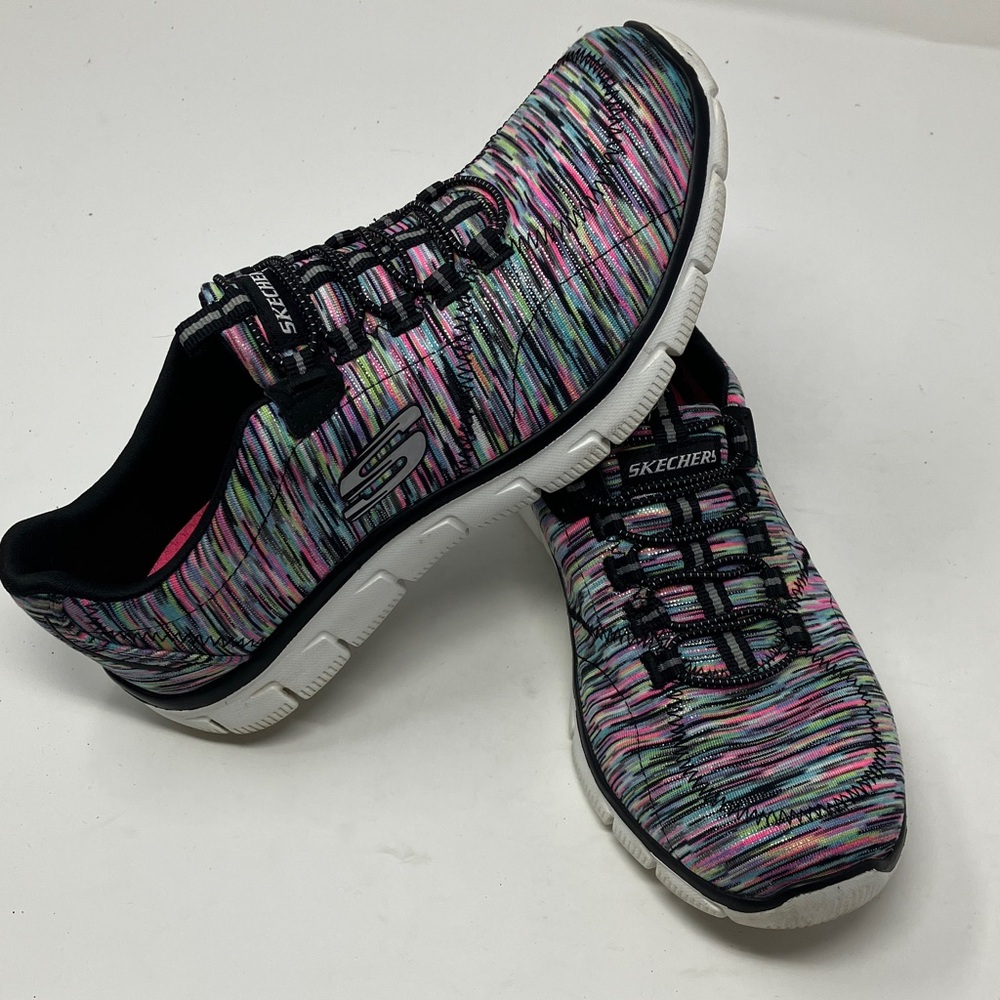 Skechers Relaxed Fit Multicolor Athletic Shoes 7.5 great condition SN12414/BKMT